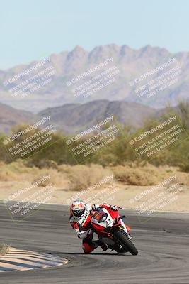 media/Nov-16-2025-Race Pace (Sun) [[8c5fa54630]]/Non Verified Riders (1st 20 Minutes)/2-Turn 10 (1010am)/